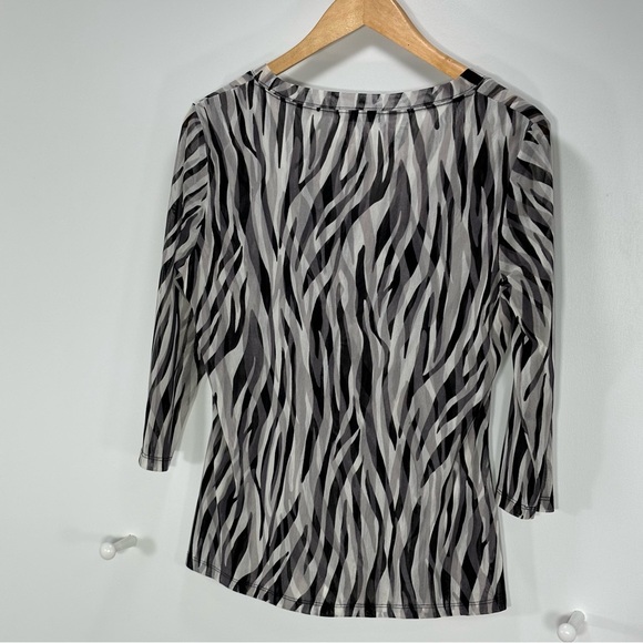 5/$50 Vintage Madison Studio Sheer Zebra Print Top Pullover V-Neck Sz M/L - Picture 7 of 7
